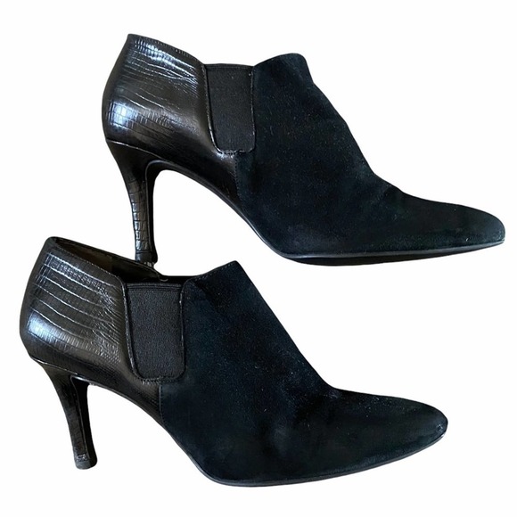 Cole Haan black suede booties size 8.5 - Picture 1 of 5
